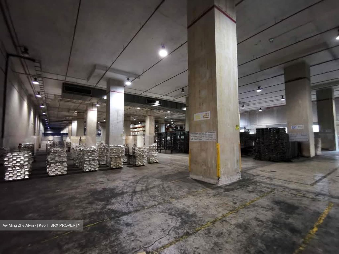 Jalan Buroh (D22), Warehouse #566120921